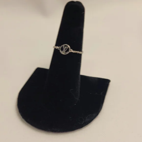 Authentic Louis Vuitton Silver Chain blooming strass ring Unique RARE